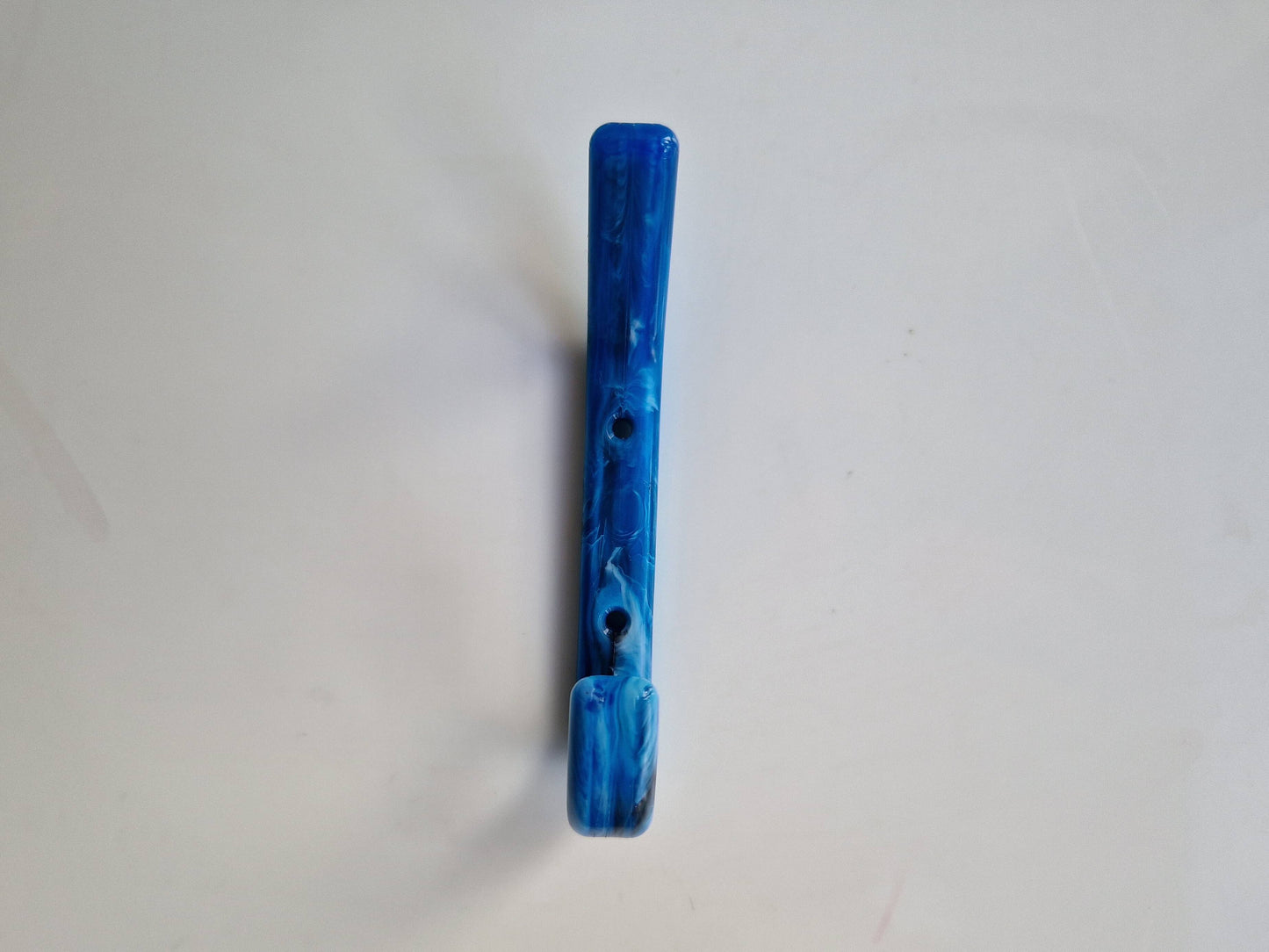 Knaggi Mini, Shades of blue
