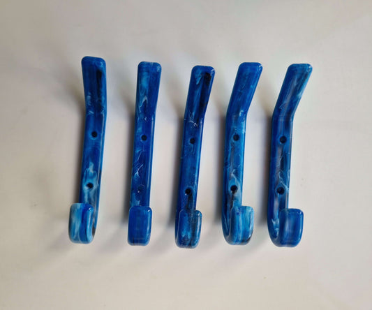 Knaggi Mini, Shades of blue