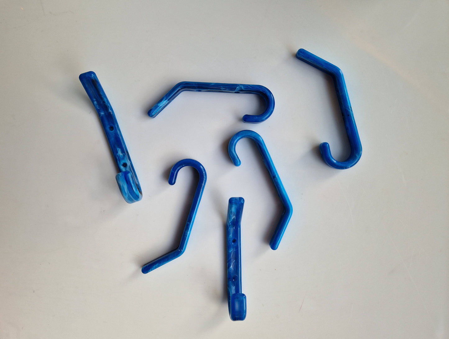 Knaggi Mini, Shades of blue